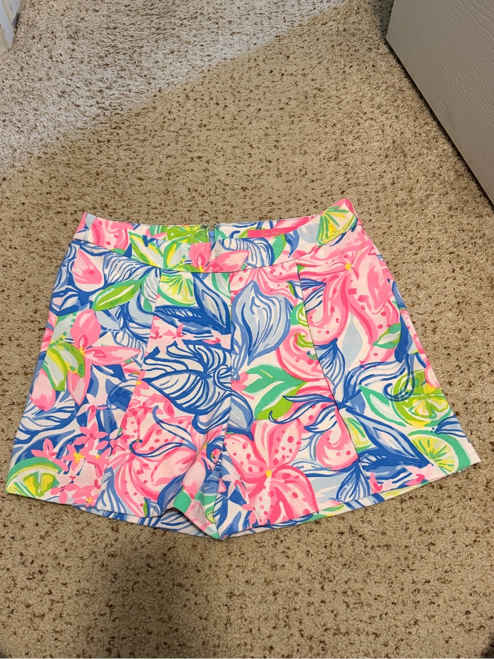 Lilly Pulitzer Multicolor Floral Print Shorts - Pink Blue Green